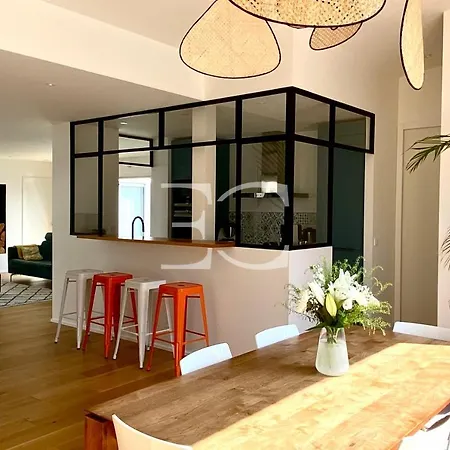 Easy Cles- Center 3 Bedrooms Ac Villa